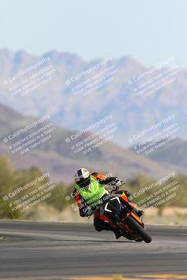 media/Mar-10-2024-SoCal Trackdays (Sun) [[6228d7c590]]/3-Turn 14 (1020am)/